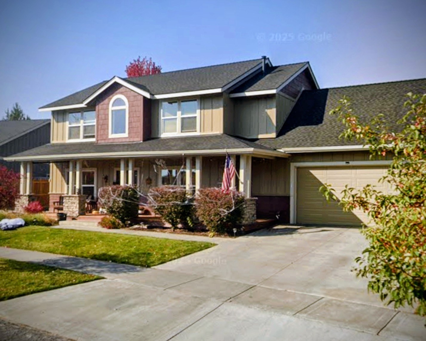 Craftsman style home exterior, Stonewood 1, Central Oregon